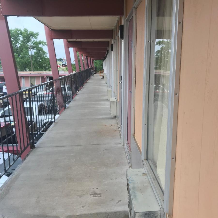 | Guest Inn