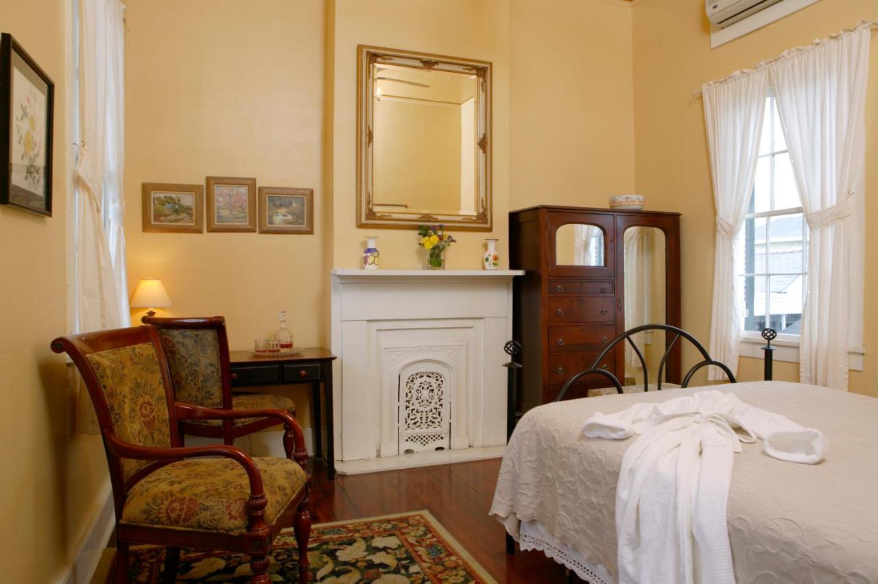 | Ashton's Bed and Breakfast