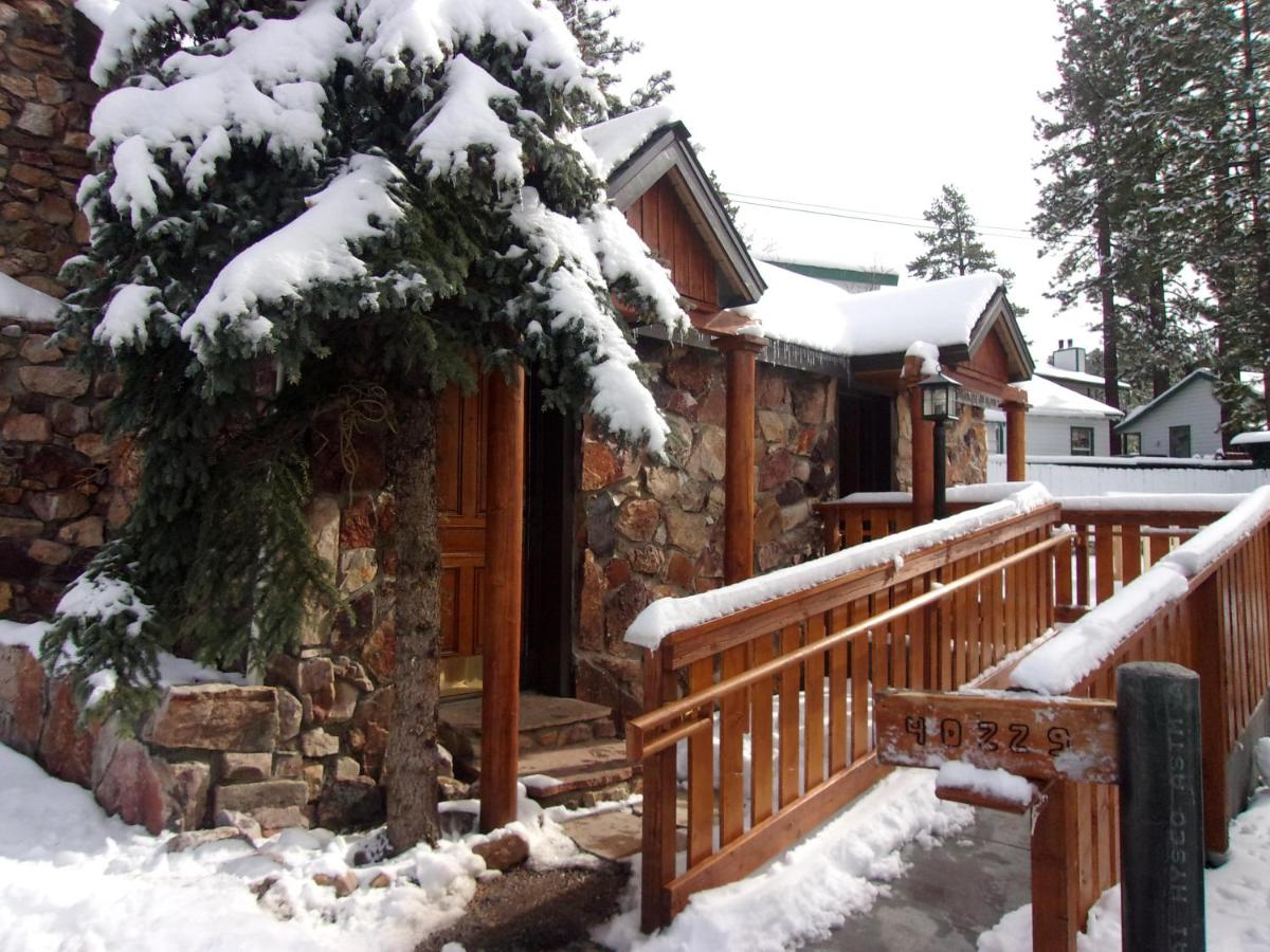 | Embers Lodge & Cabins
