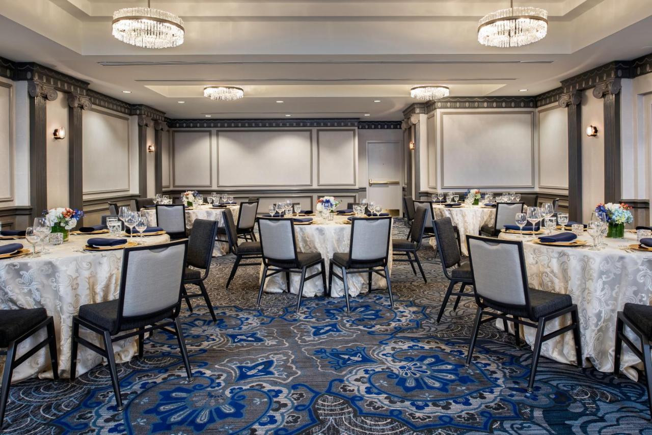| Phoenix Park Hotel