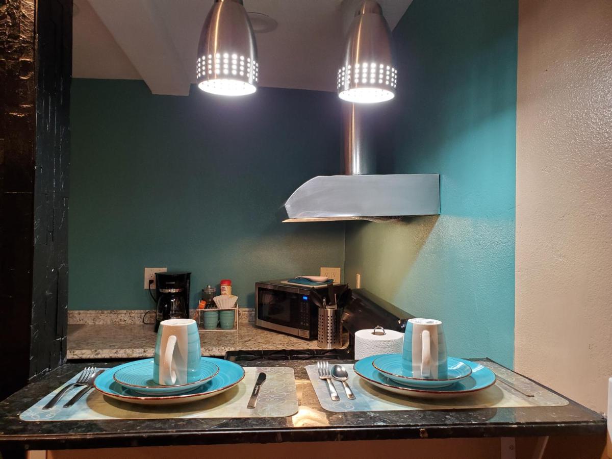 | PineCrest Inn & Suites