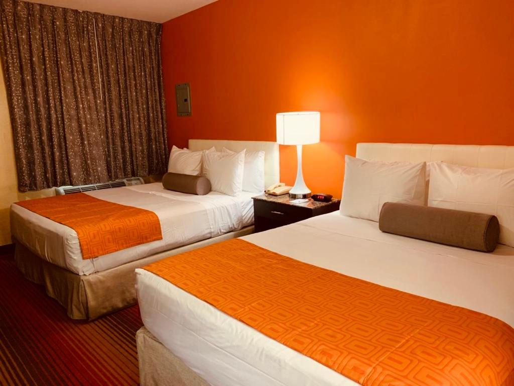 Queen Room with Two Queen Beds - Non-Smoking at Howard Johnson by Wyndham North Bergen