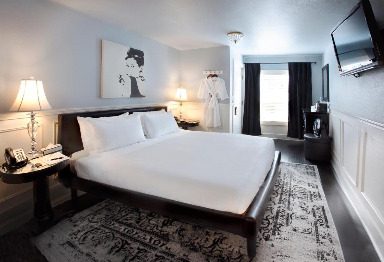 Deluxe King Room at Ballard Inn