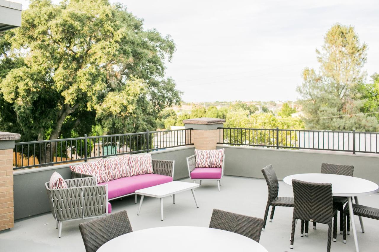 | Hotel Siri Downtown - Paso Robles