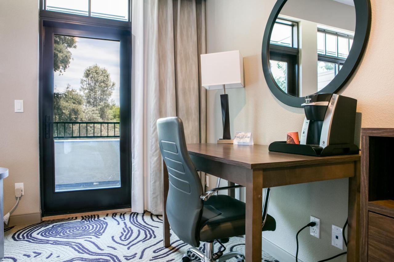 | Hotel Siri Downtown - Paso Robles
