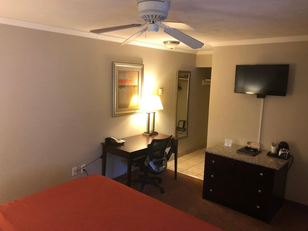 King Room - Non-Smoking at Global INN