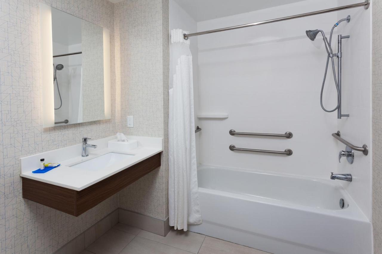 | Holiday Inn Express Hotel & Suites Dothan North, an IHG Hotel