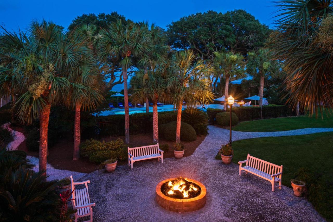 | Beachview Club Hotel