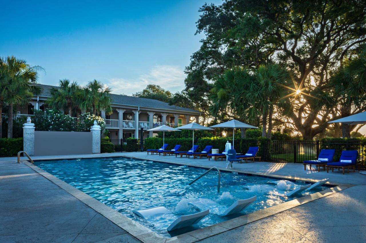 | Beachview Club Hotel