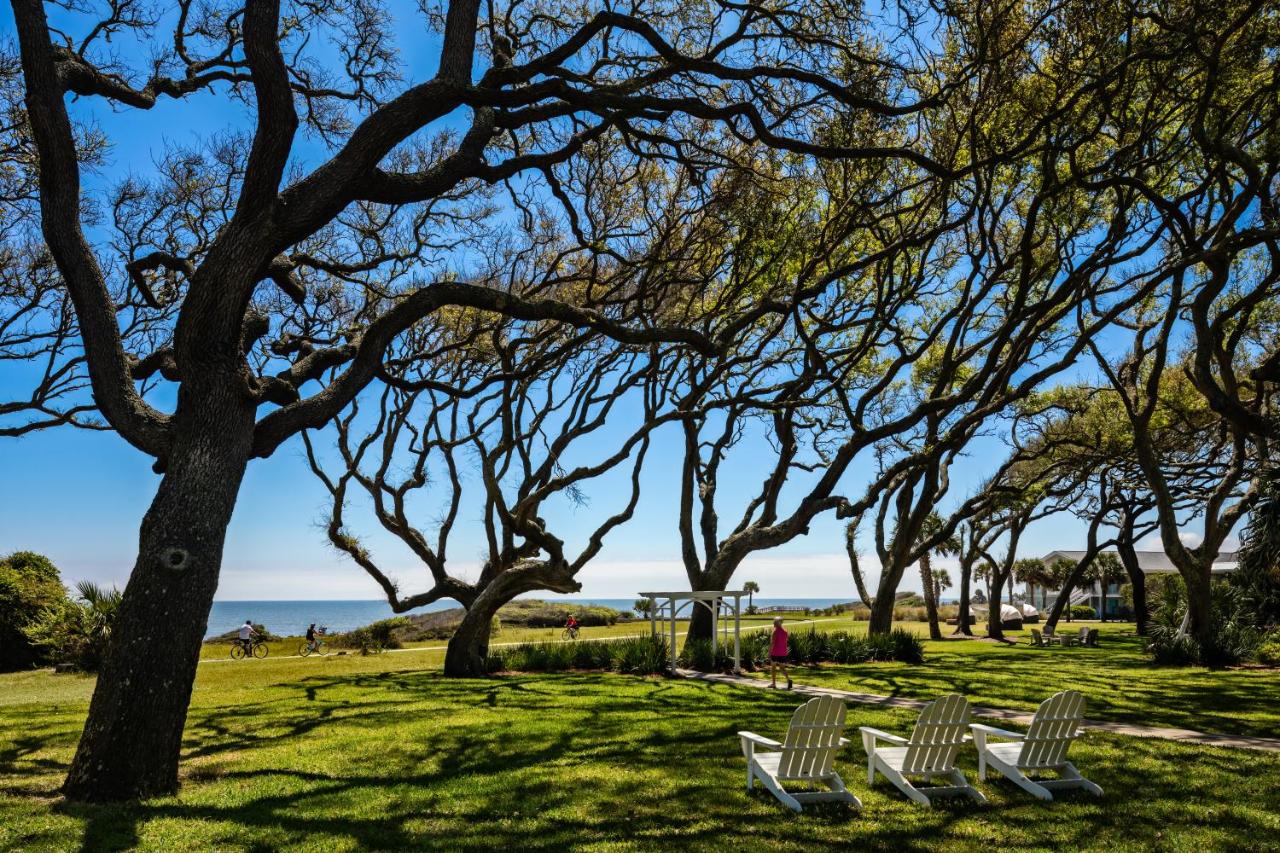 | Beachview Club Hotel