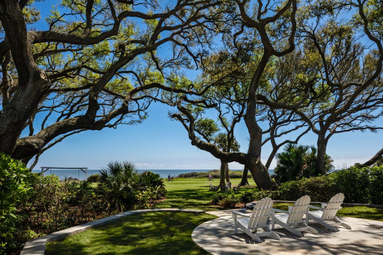 | Beachview Club Hotel