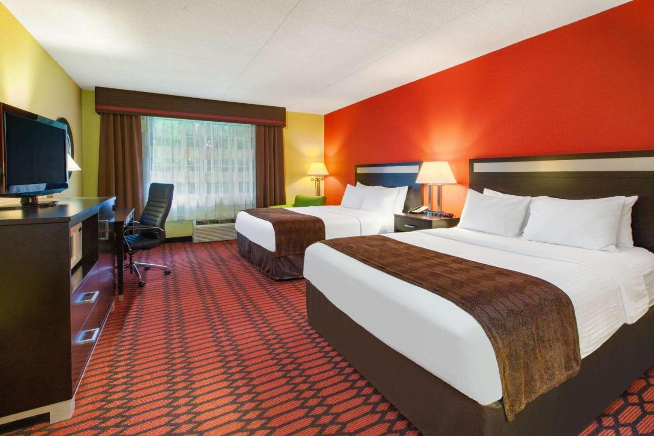 Queen Room with Two Queen Beds - Non-Smoking at Baymont by Wyndham Harrisburg