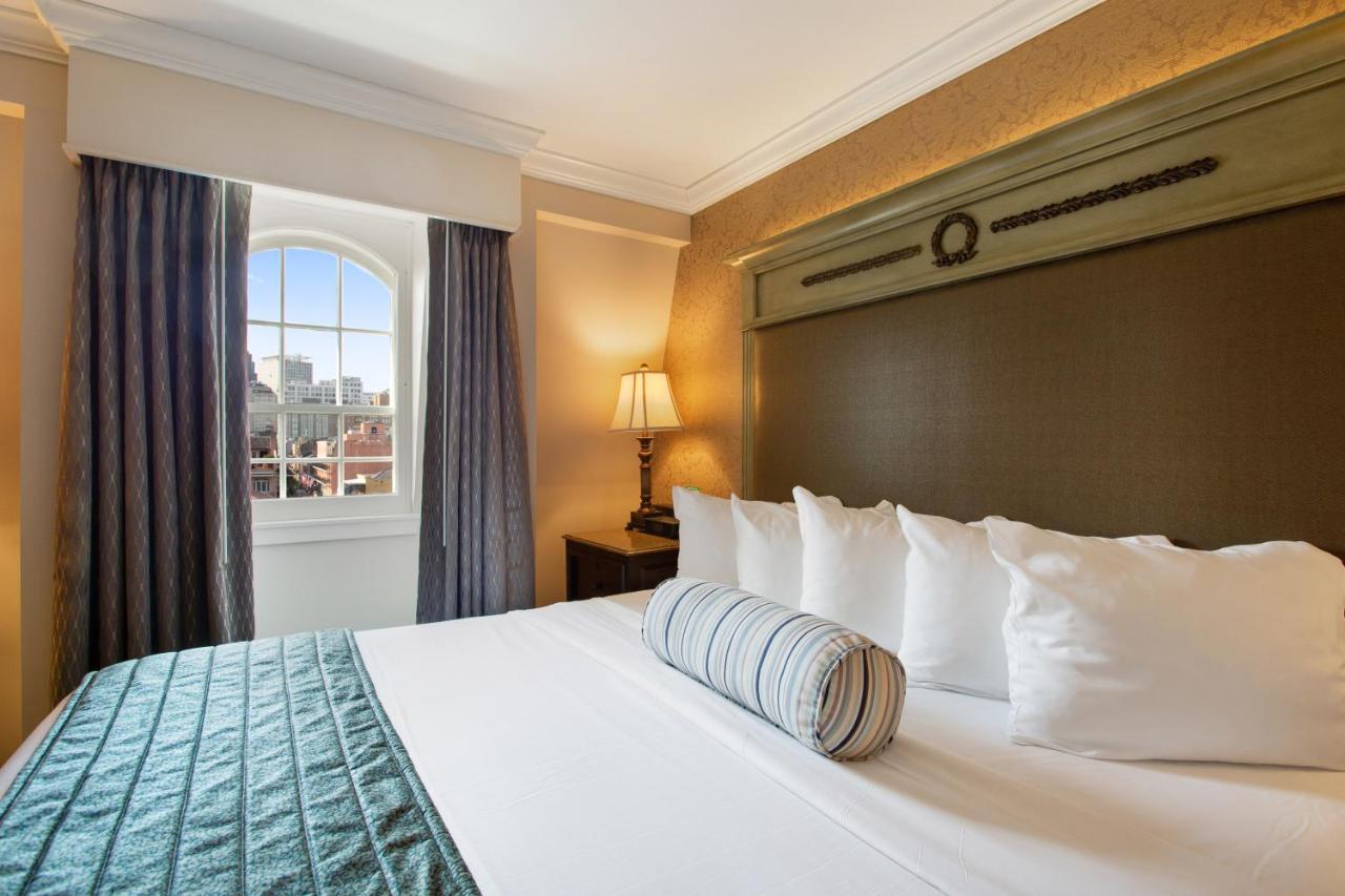 Deluxe Room with King Bed at Hotel St. Marie