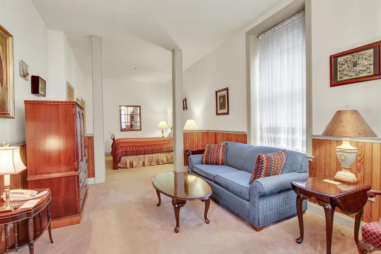  | The Gables at Stirling Guest Hotel