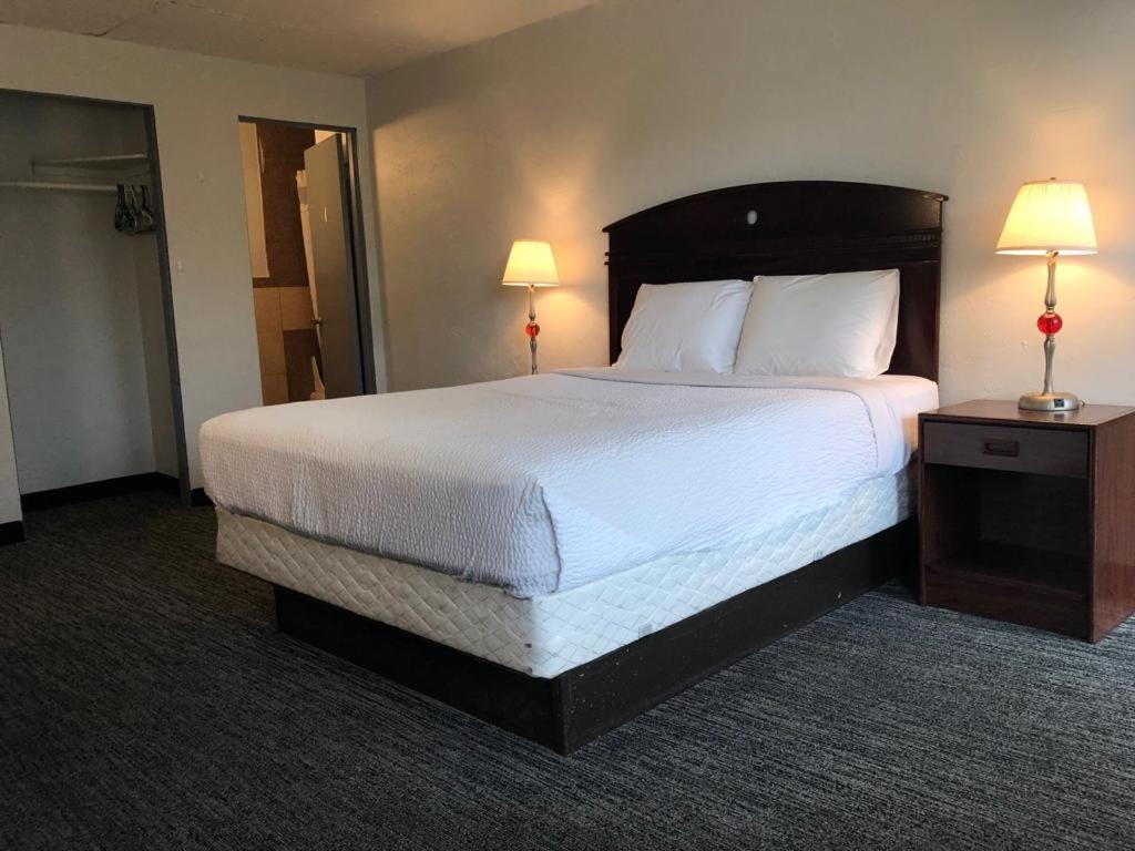 | Portland Super Value Inn
