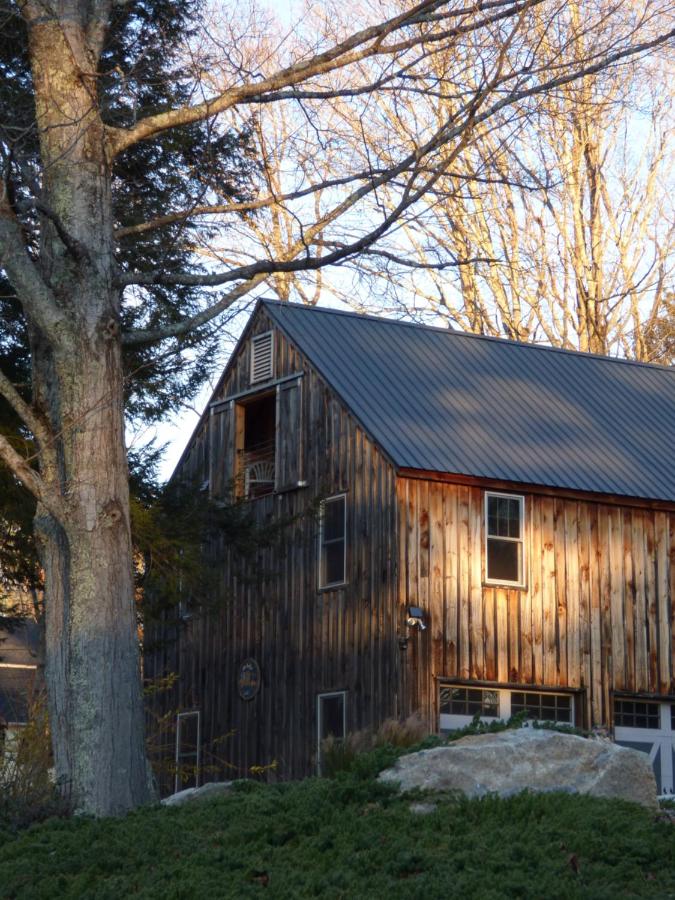 | Riverhouse