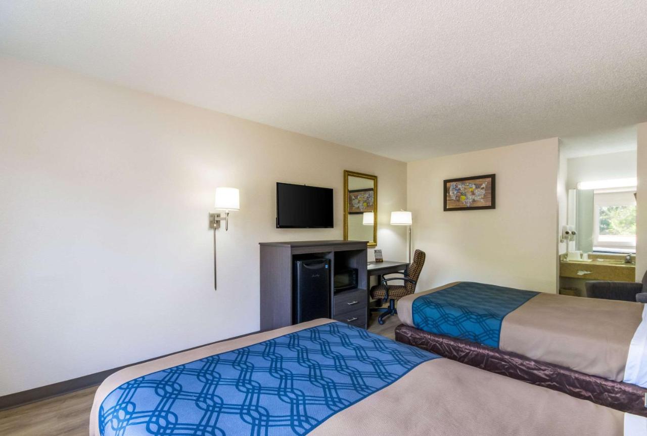 Double Room with Two Double Beds - Non-Smoking at Econo Lodge Little Creek