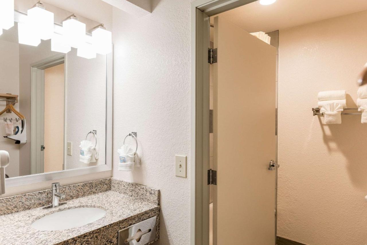 Standard King Room - Non-Smoking at Quality Inn Williams Near Grand Canyon