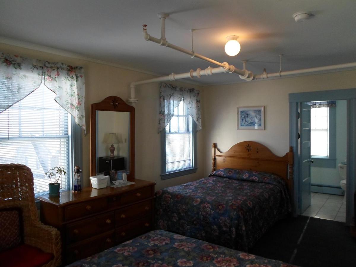 | Gifford House Inn