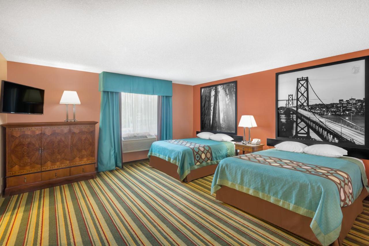Queen Room with Two Queen Beds - Smoking at Super 8 by Wyndham Chico