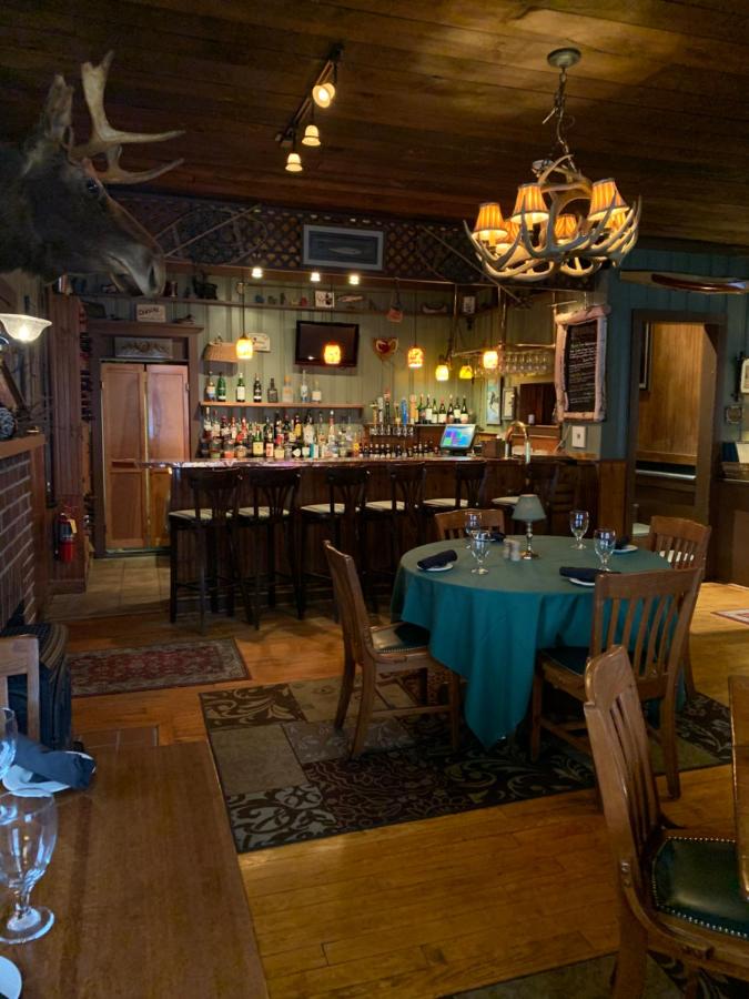 | Waybury Inn