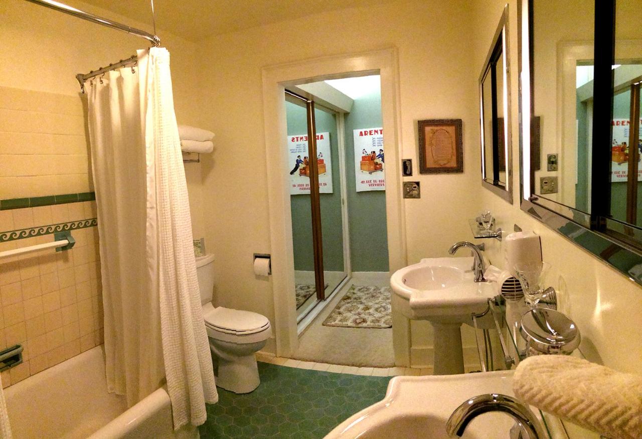 | The Inn on Knowles Hill Bed & Breakfast Hotel