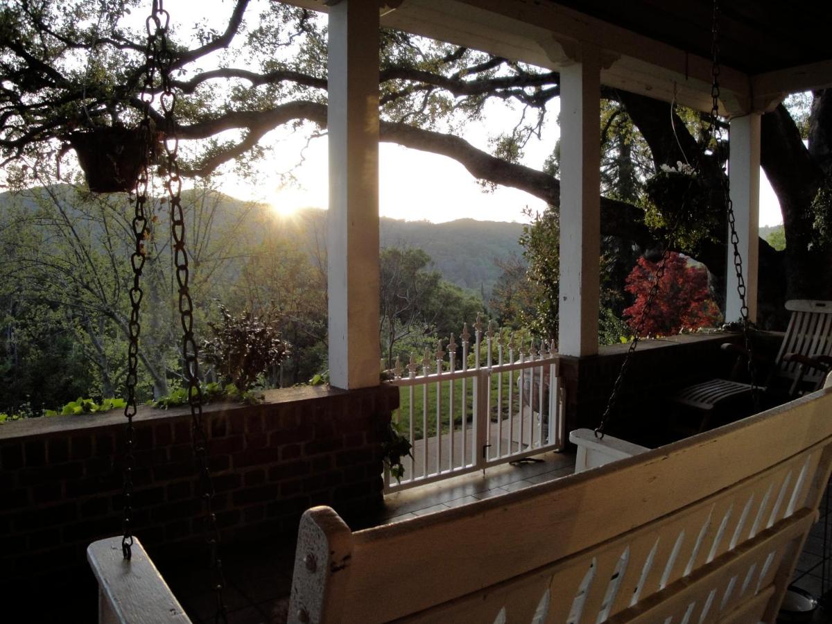 | The Inn on Knowles Hill Bed & Breakfast Hotel
