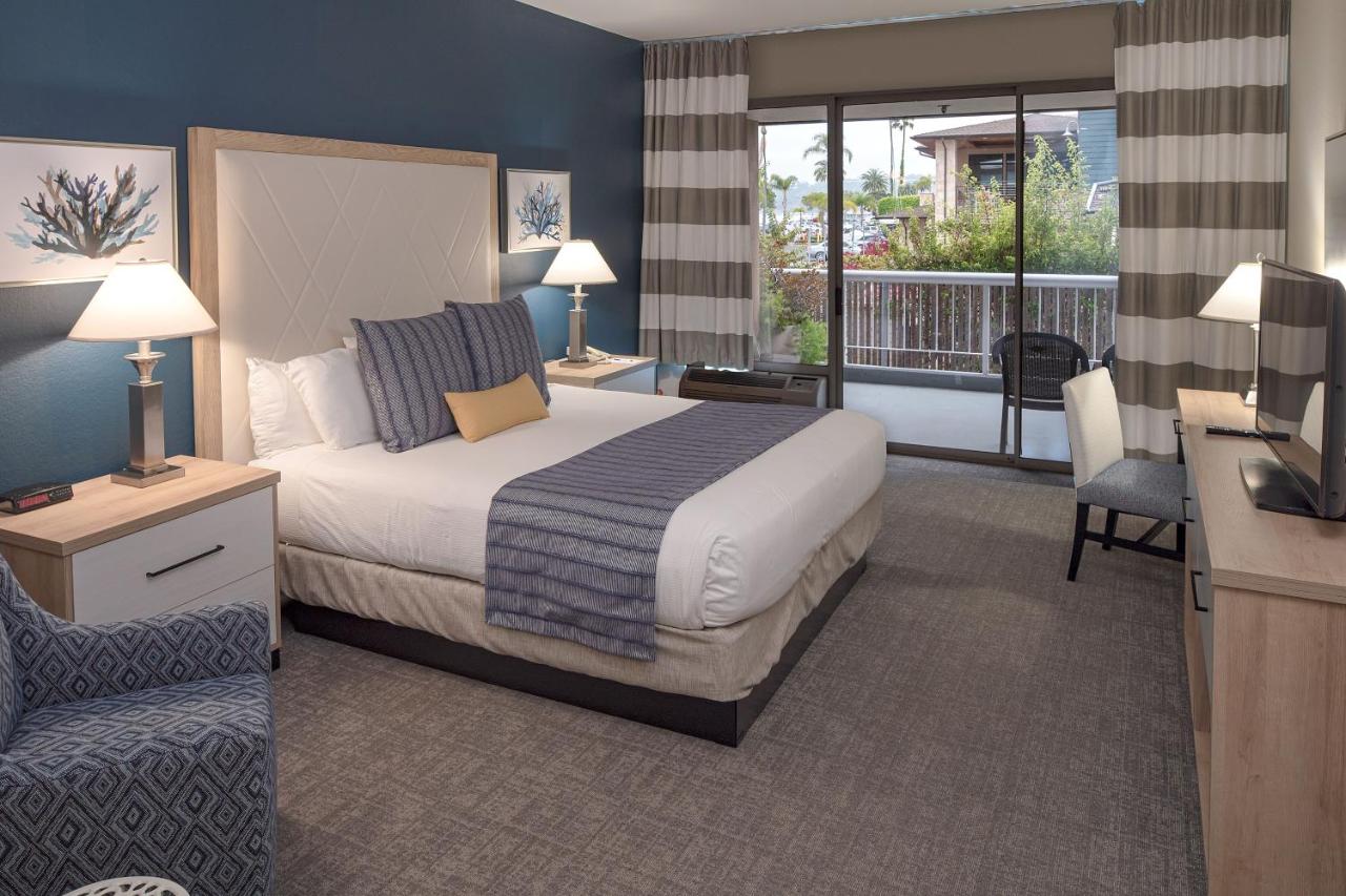 Standard Double Room at Bay Club Hotel & Marina
