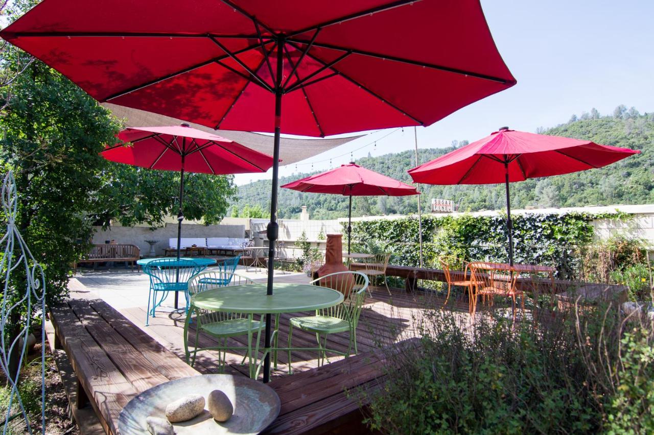  | River Rock Inn