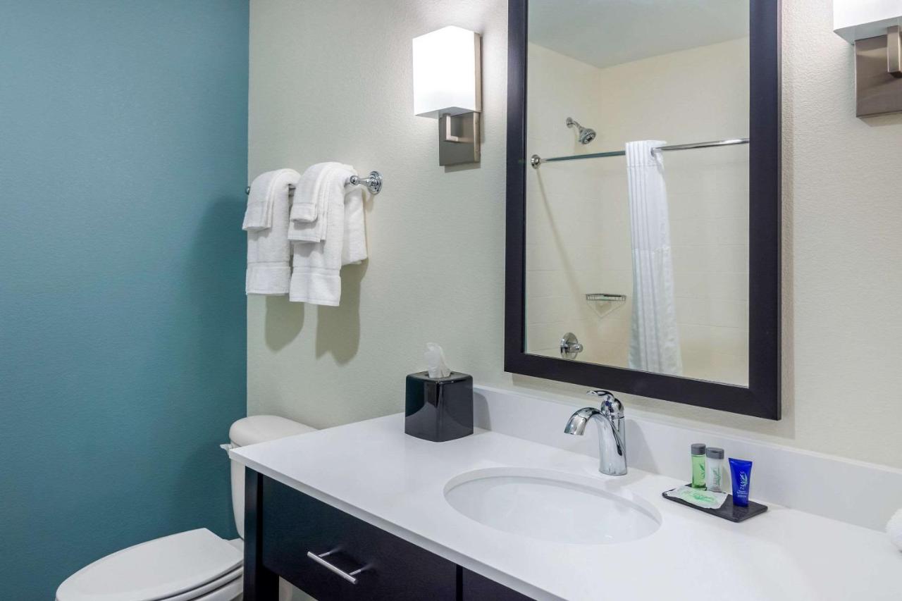 Queen Room with Two Queen Beds - Accessible/Non-Smoking at Sleep Inn Newnan Atlanta South