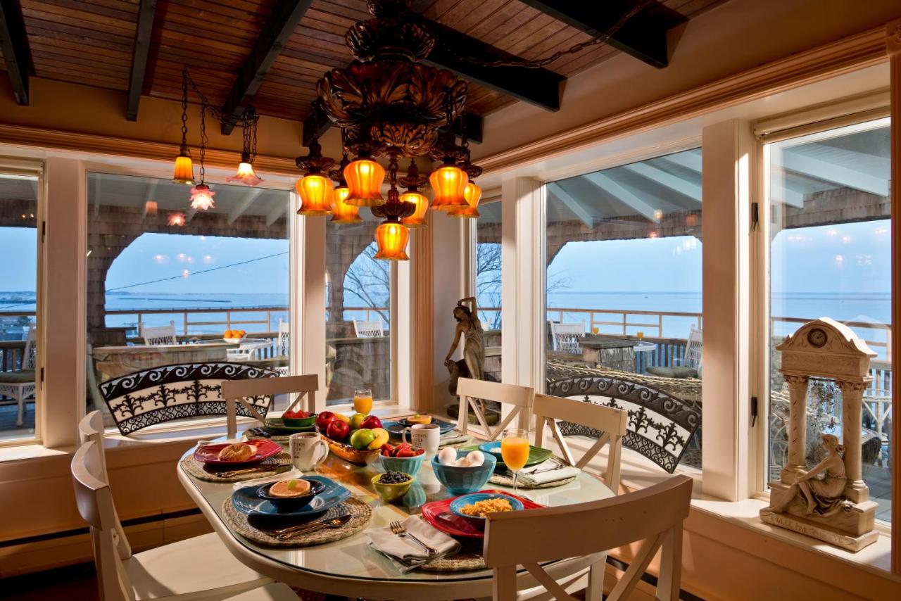| Lands End Inn - Adults Only
