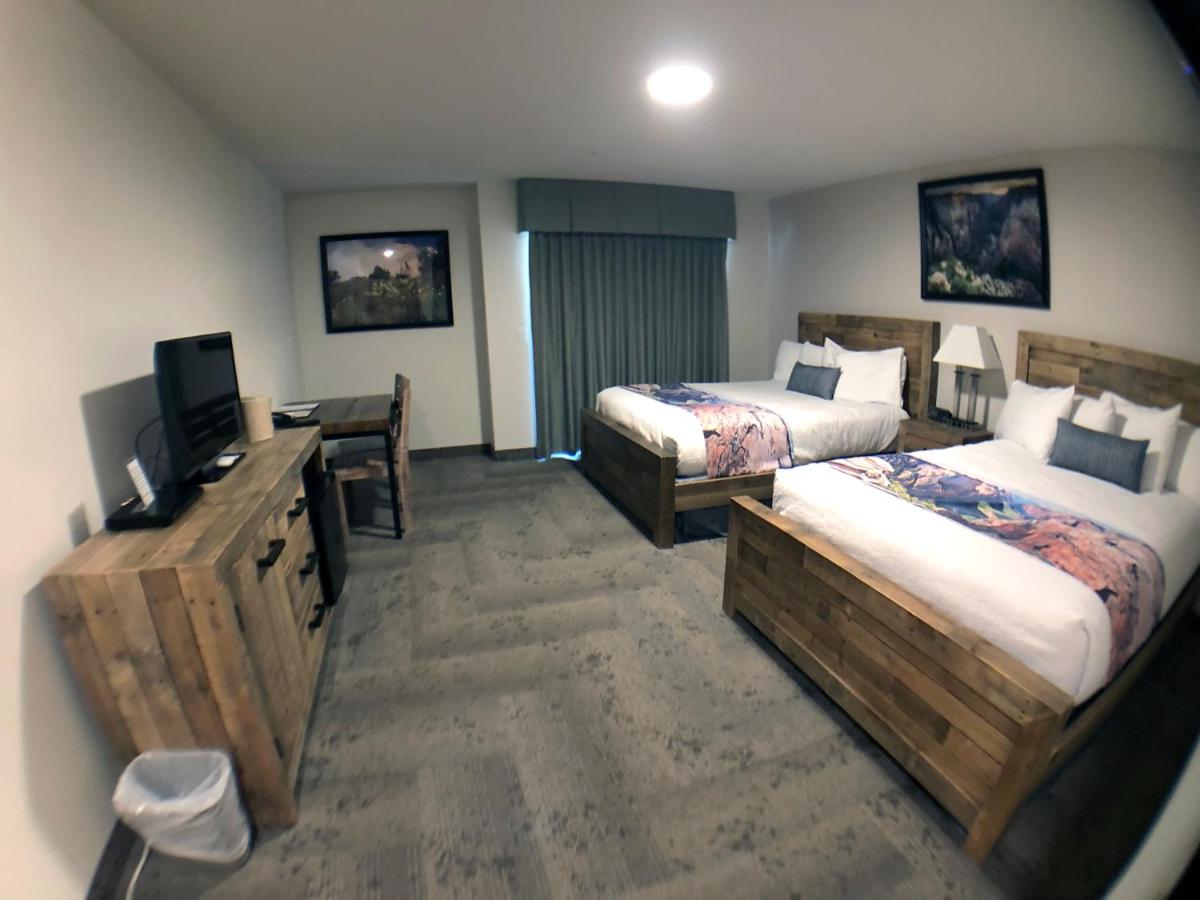 Queen Room with Two Queen Beds at Bumbleberry Inn