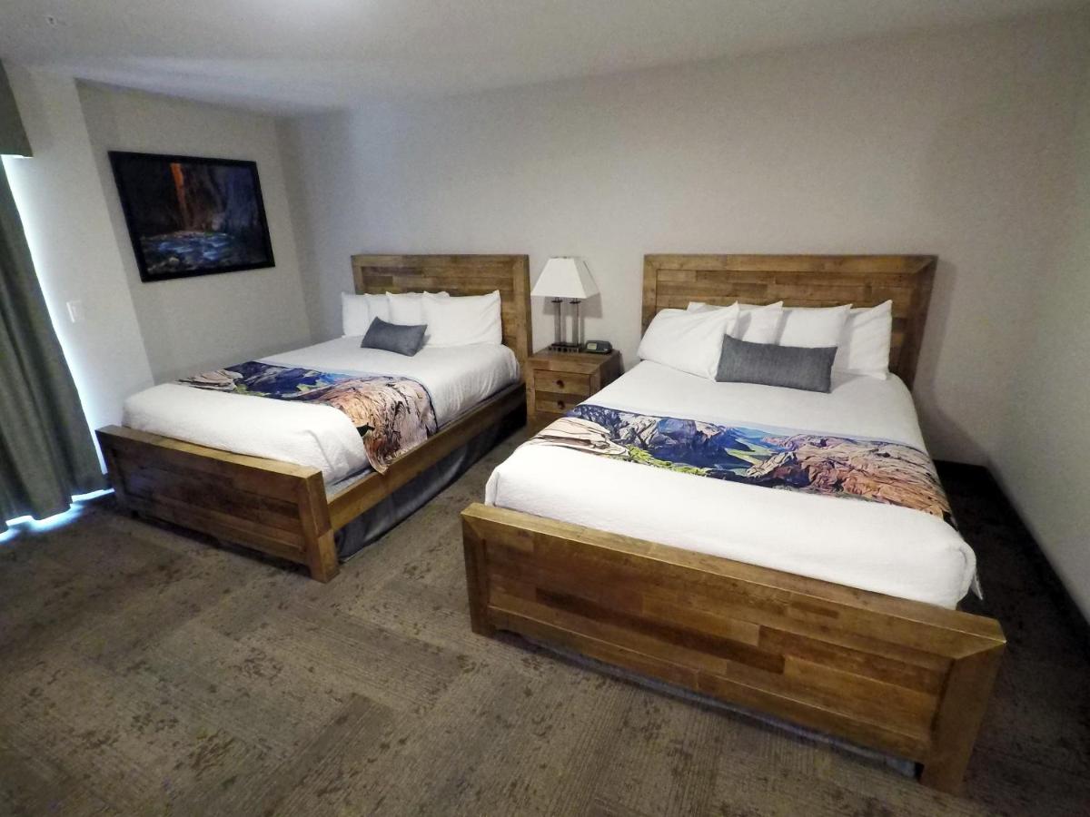 Queen Room with Two Queen Beds at Bumbleberry Inn