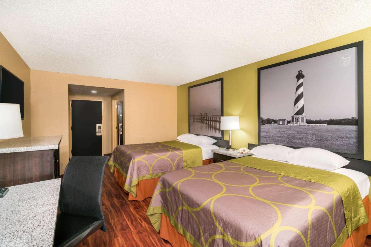 Double Room with Two Double Beds - Non-Smoking at Super 8 by Wyndham Raleigh North East