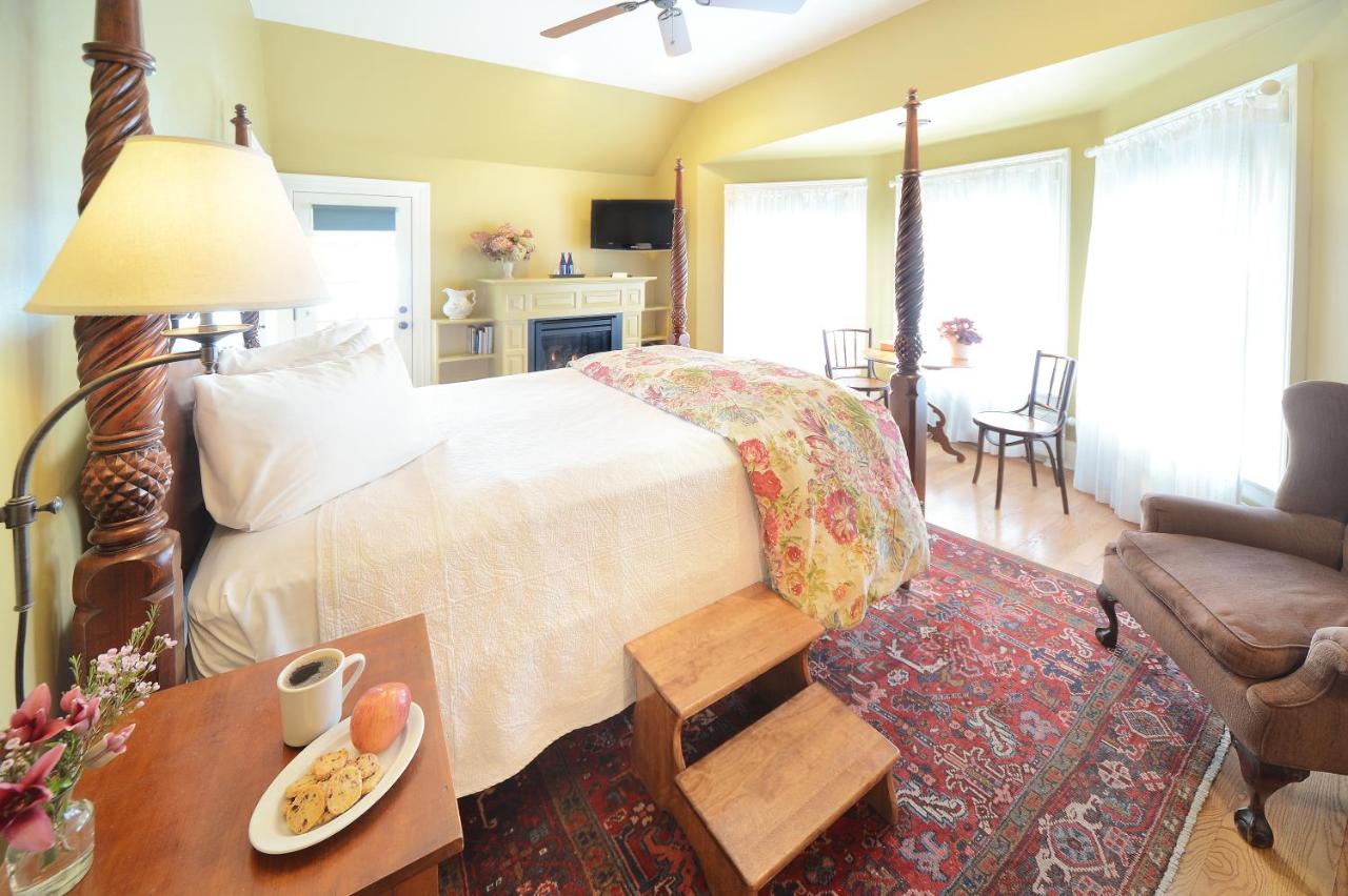  | The Springwater Bed and Breakfast