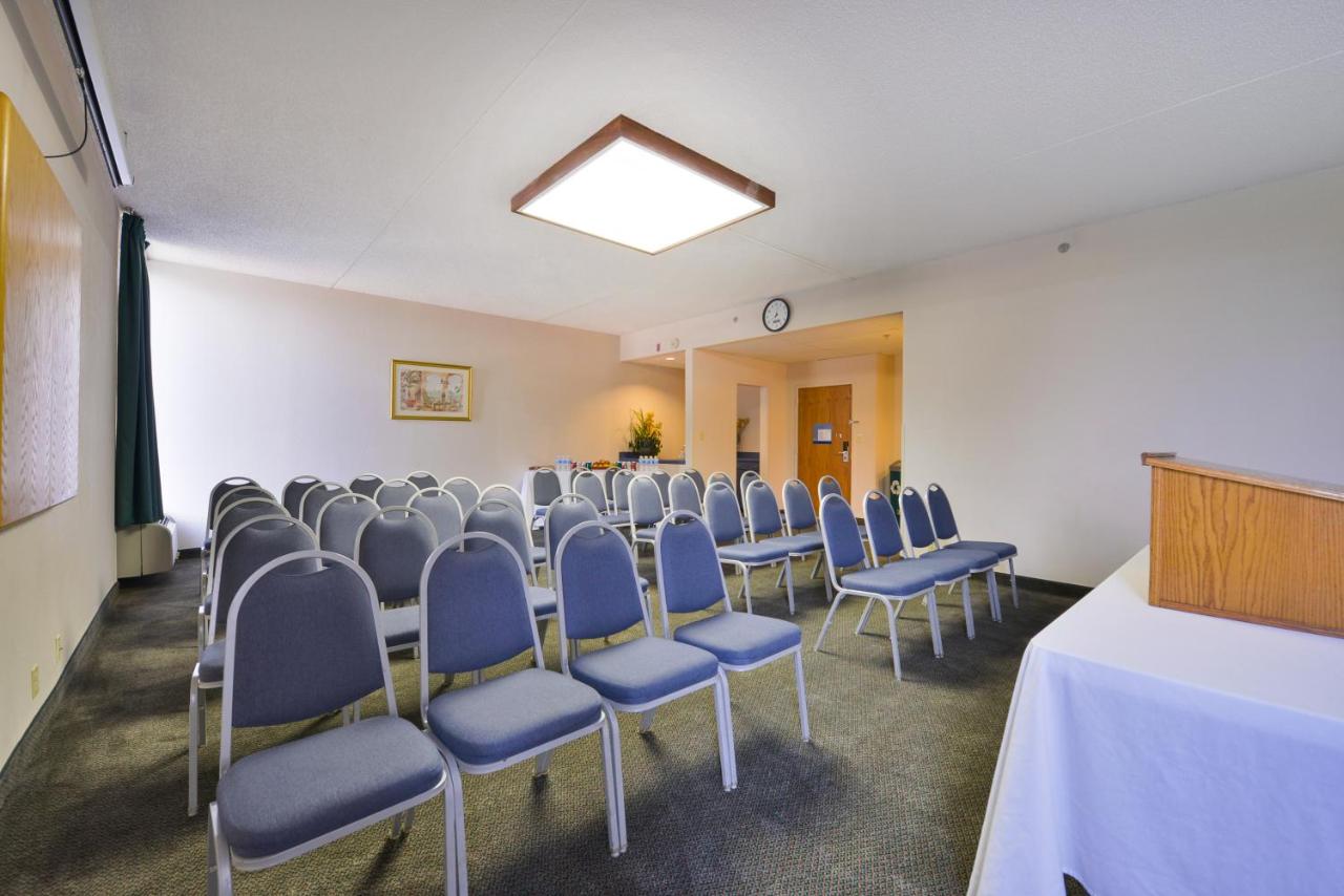| Greenstay Hotel & Suites Central