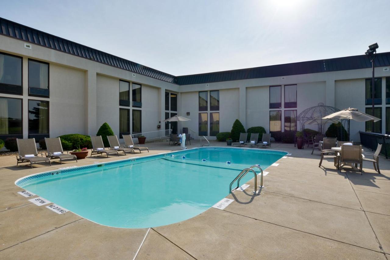 | Greenstay Hotel & Suites Central