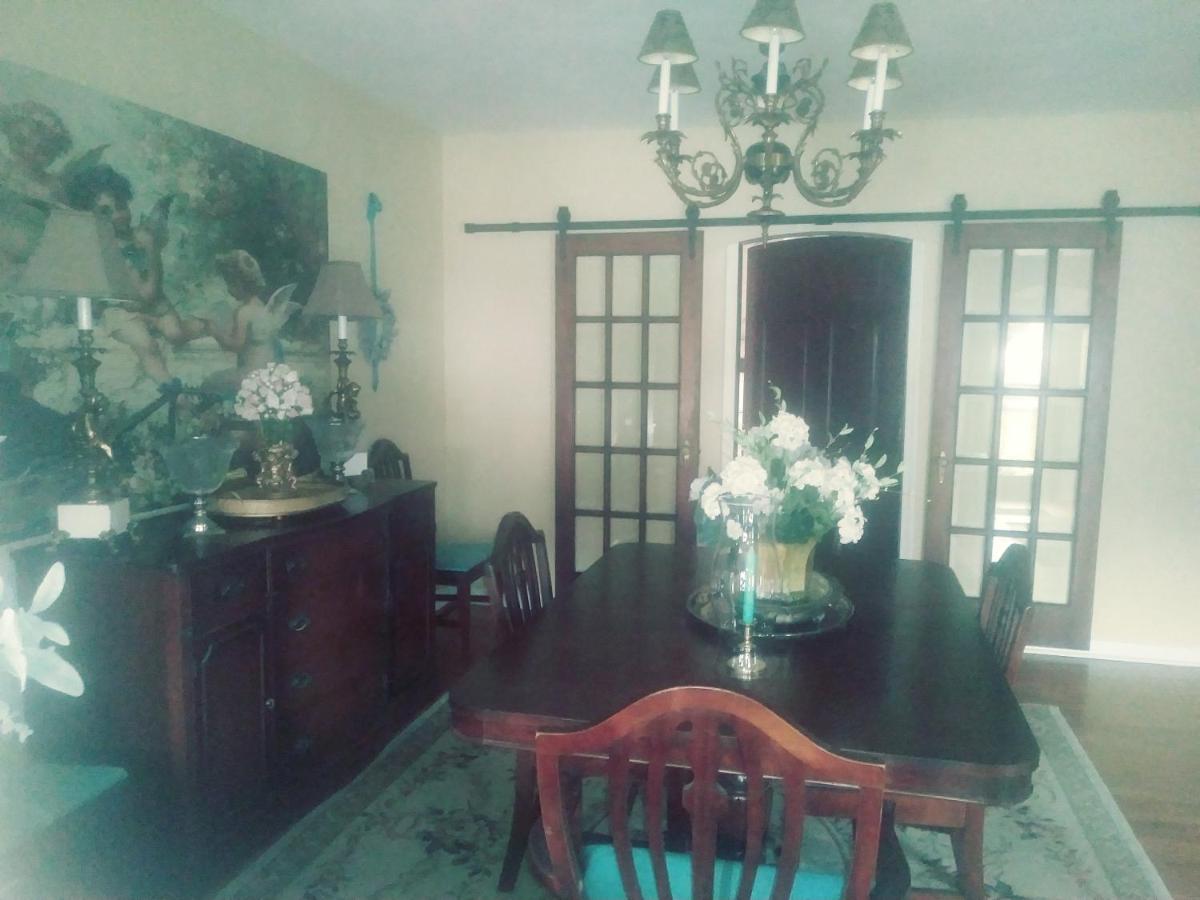 | The guest house at the regina house tea room