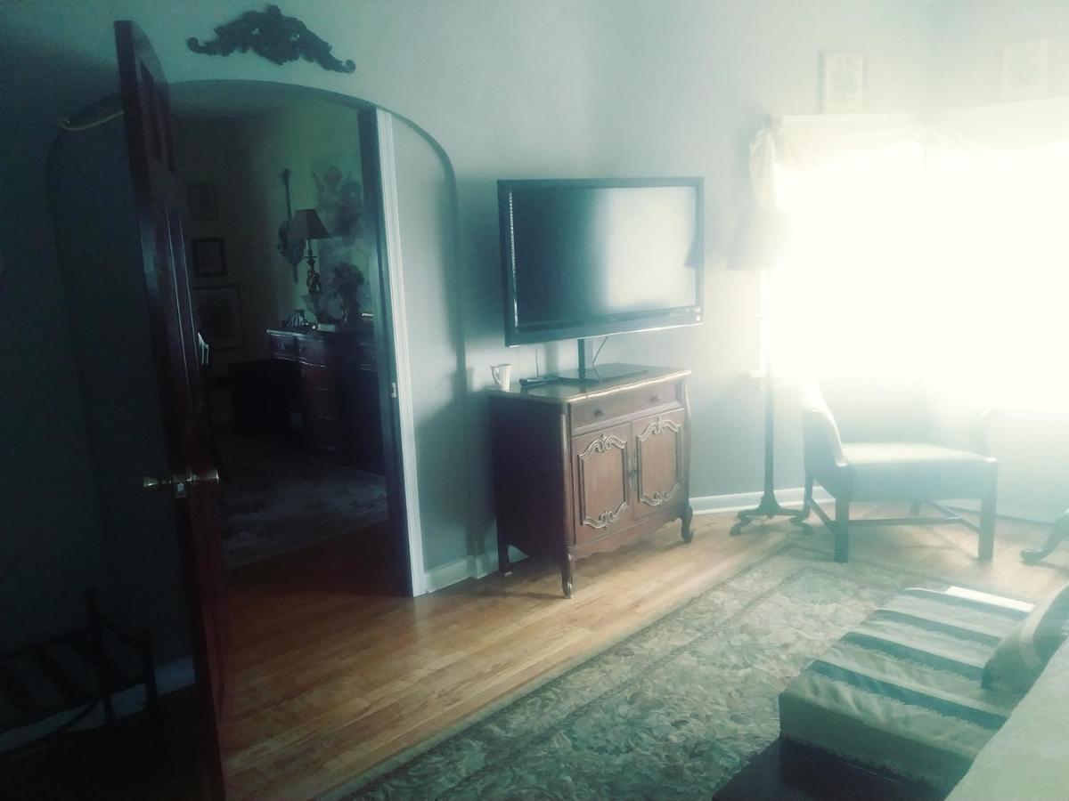 | The guest house at the regina house tea room