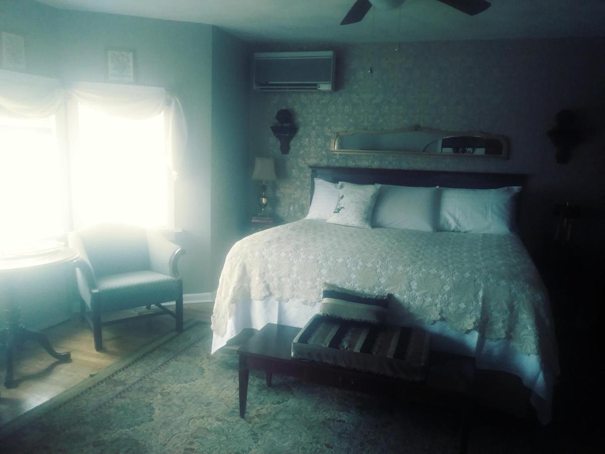 | The guest house at the regina house tea room