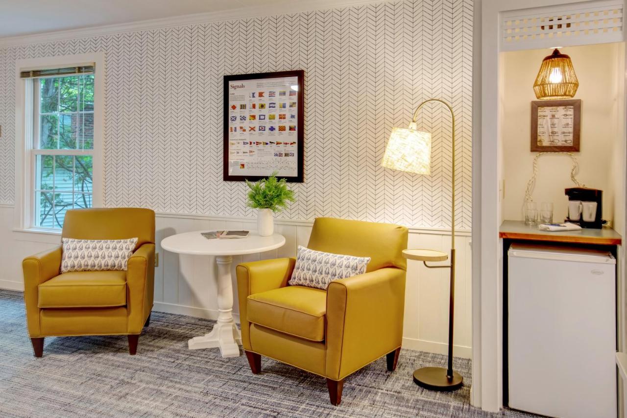Champlain House Guest Room at Basin Harbor