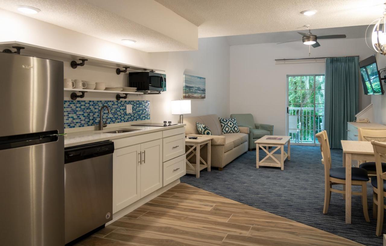 Loft Suite (No Pets) at Palmera Inn and Suites