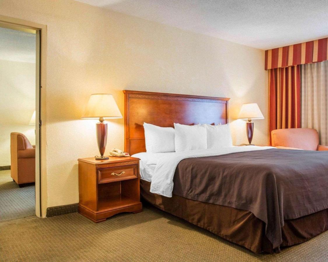 | Budgetel Inn & Suites Atlanta