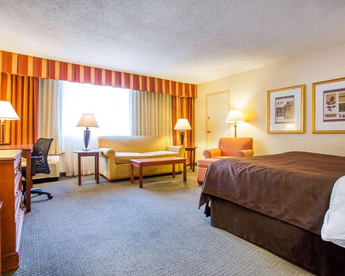 | Budgetel Inn & Suites Atlanta