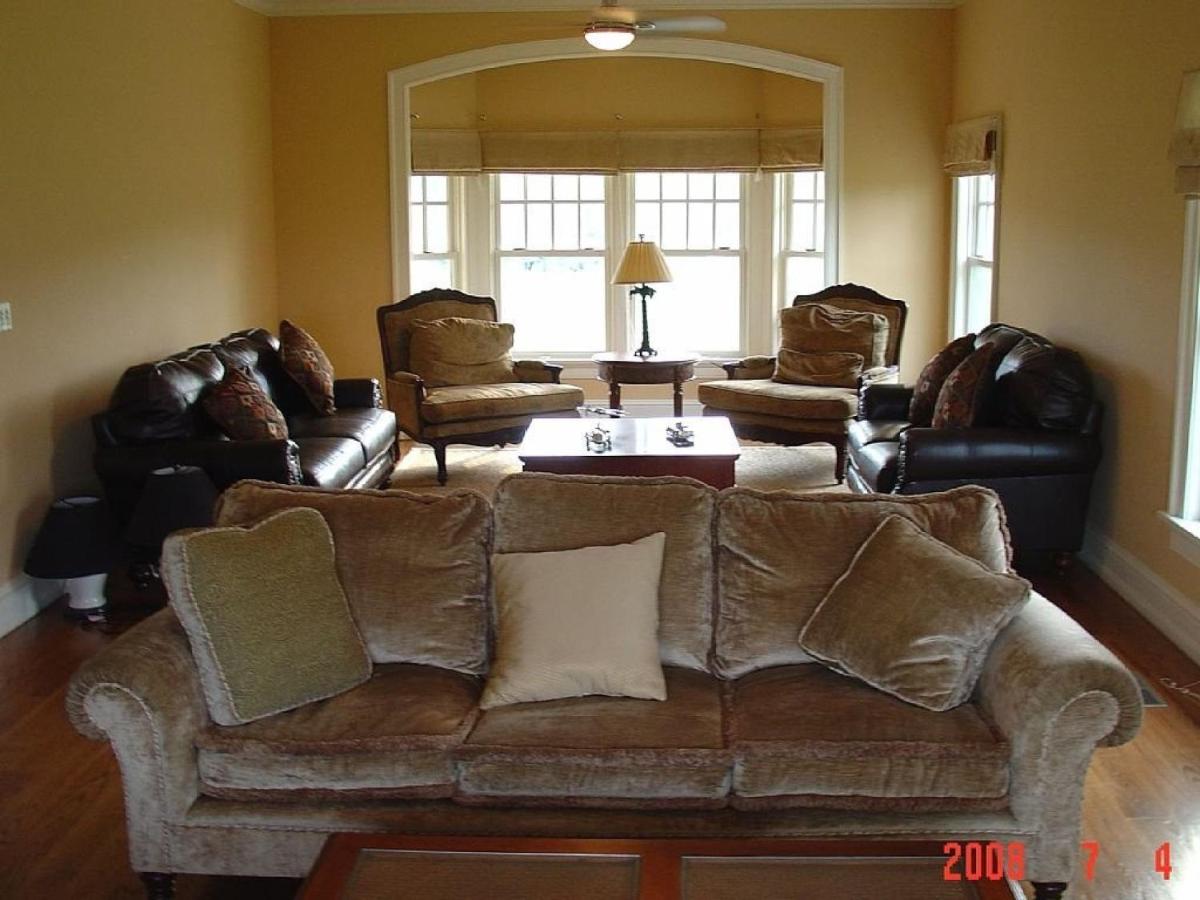 | Villa Nectar - Heated pool & Spa with Patio