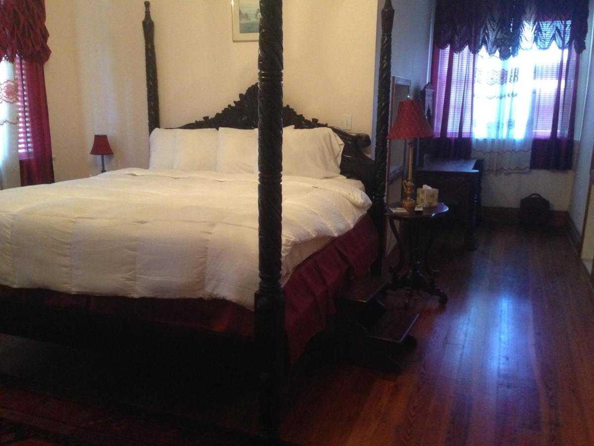 | Oakview Bed and Breakfast