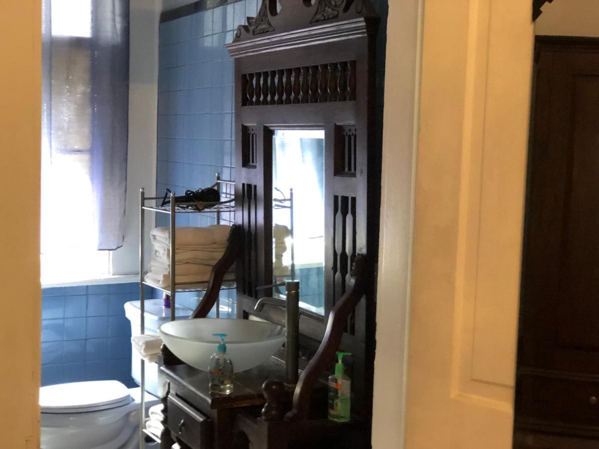 | Oakview Bed and Breakfast