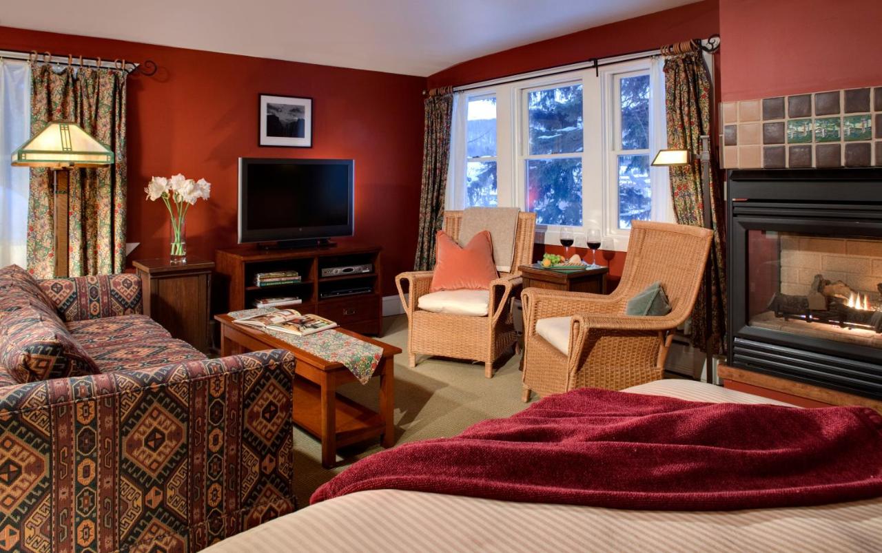 | Lake Pointe Inn