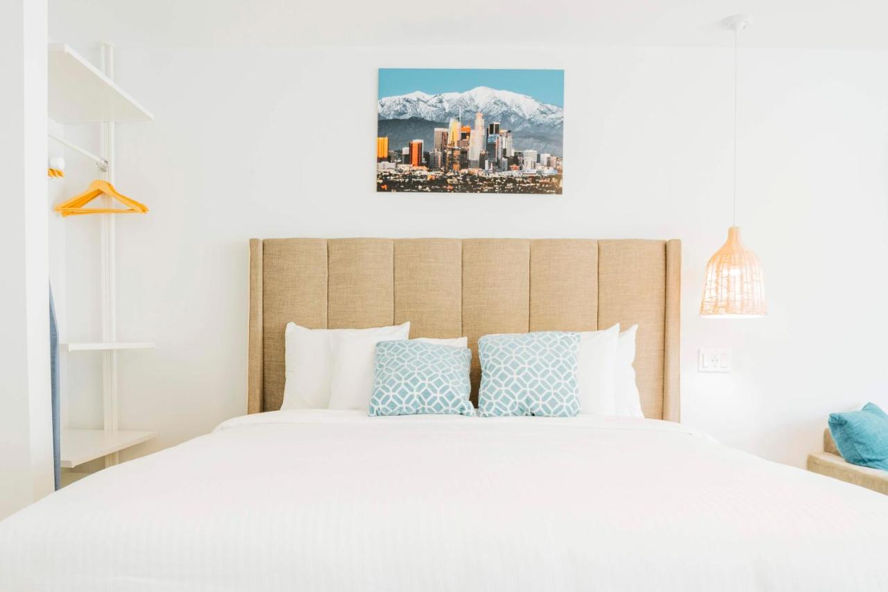 Superior King Suite at The Belmont Shore Inn