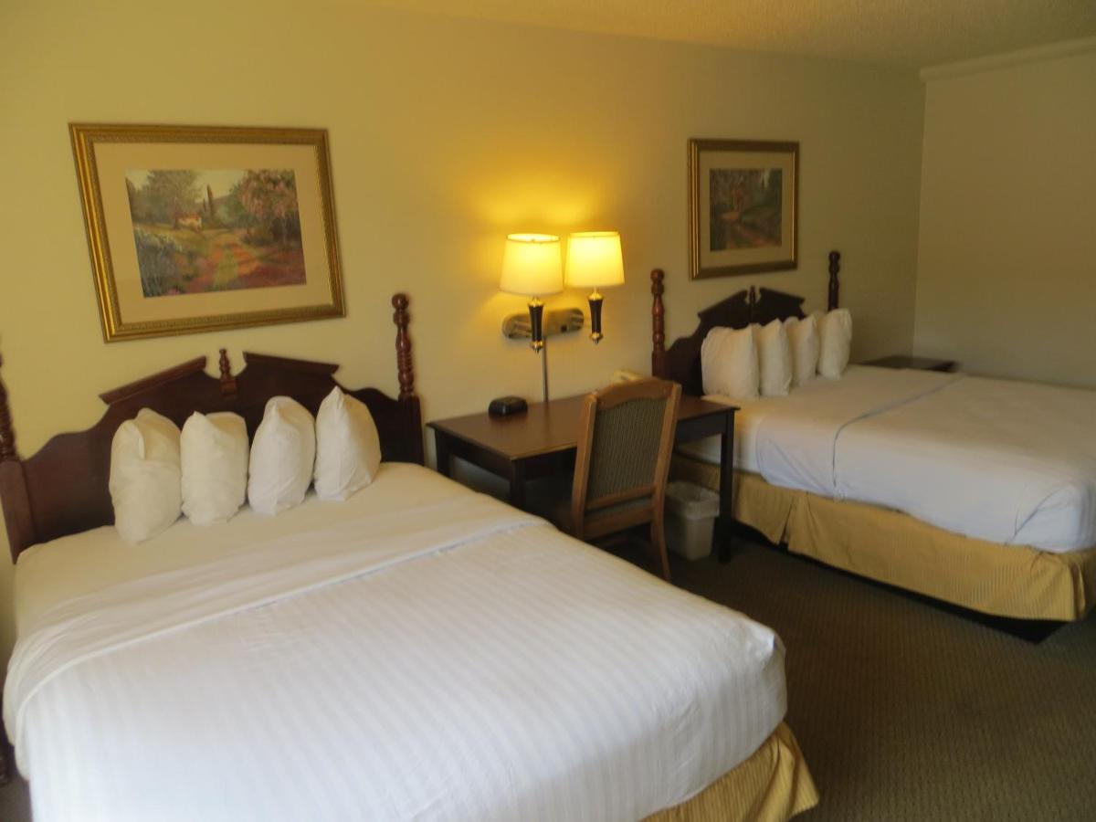 Queen Room with Two Queen Beds - Non-Smoking at Quality Inn Fort Smith I-540